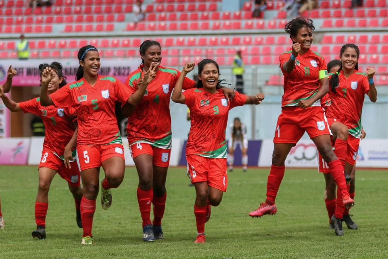 ঋতুপর্ণা ও রুপনার সাফল্যে রাঙামাটিতে আনন্দের বন্যা