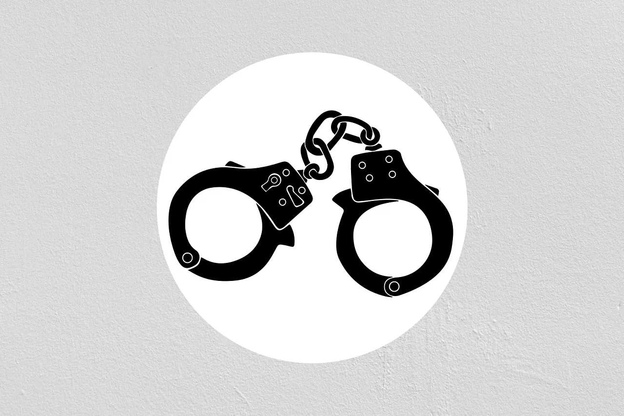 সুনামগঞ্জে কিশোরকে গ্রেপ্তার, ফেসবুকে কোরআন অবমাননার অভিযোগ, বাড়িতে হামলা