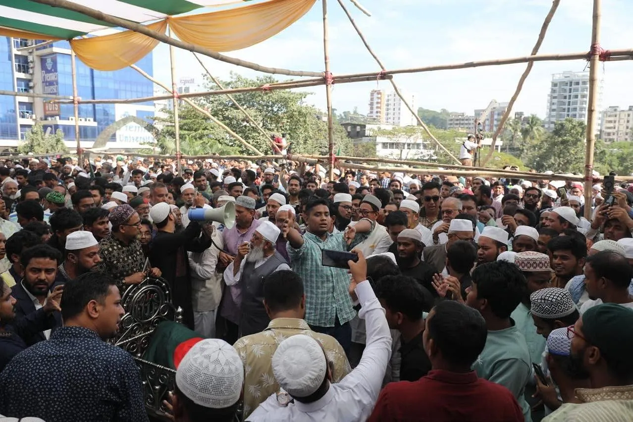 আইনজীবী সাইফুলের জানাজায় বৈষম্যবিরোধী ছাত্র আন্দোলনের নেতারা