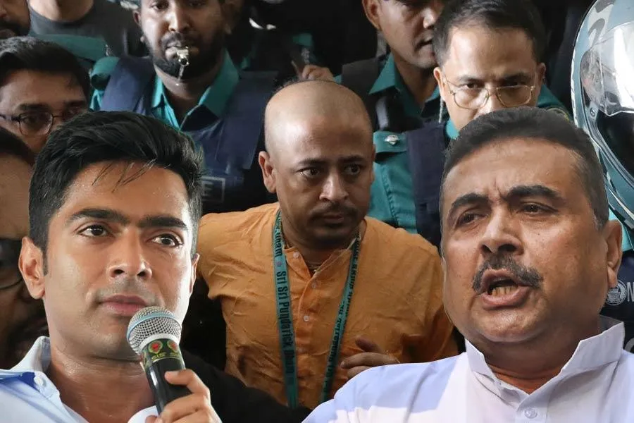 বাংলাদেশ নিয়ে কেন্দ্রের অবস্থানের পাশেই তৃণমূল: অভিষেক! উপদূতাবাসে স্মারকলিপি শুভেন্দুর