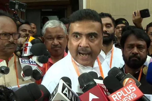 'চিকিৎসা নেওয়ার জন্য করাচি-লাহোরে যান', বাংলাদেশ ইস্যুতে কড়া বার্তা শুভেন্দুর