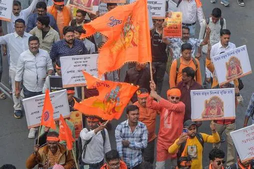 ইসকনের সাথে যুক্ত থাকায় বাংলাদেশের বিশ্ববিদ্যালয় থেকে সাসপেন্ড পড়ুয়া!