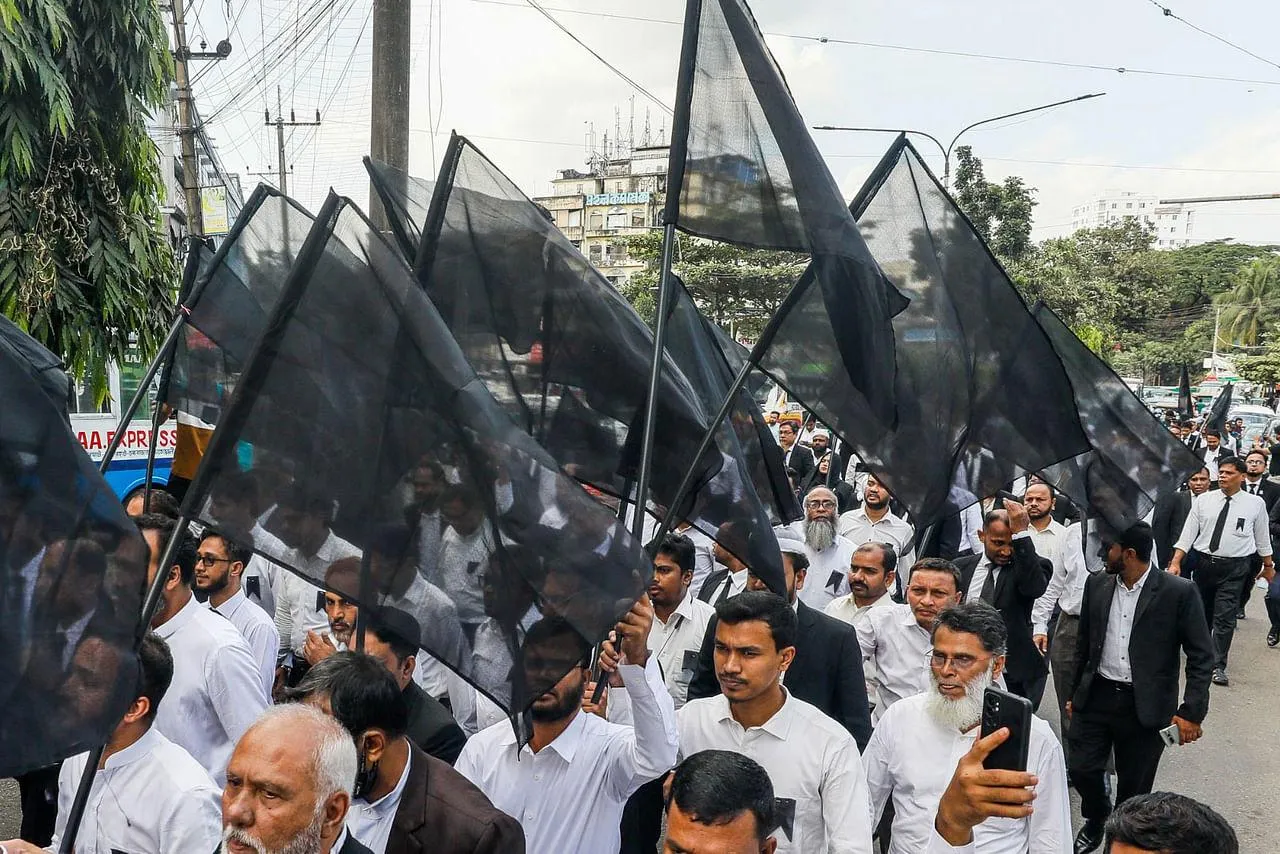 মগের মুল্লুক: সাইফুল হত্যা মামলা: চিন্ময় দাসকে আসামি দাবি