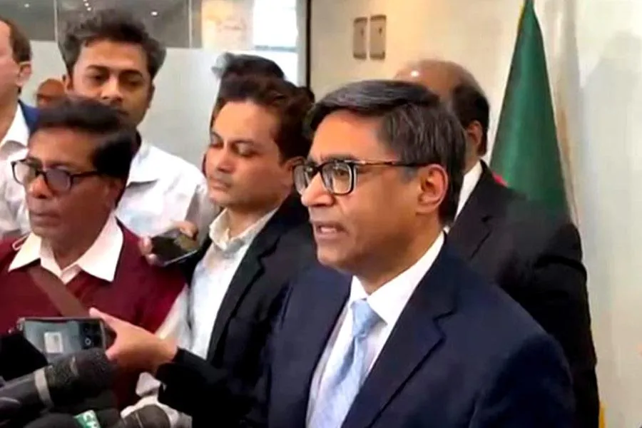 ঢাকায় দাঁড়িয়ে দিল্লির বার্তায় সংখ্যালঘু-সুরক্ষাও