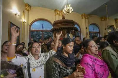 ইস্কন কলকাতা: বাংলাদেশে সংখ্যালঘুদের নির্যাতনের বিরুদ্ধে জাতিসংঘের পদক্ষেপ দাবি