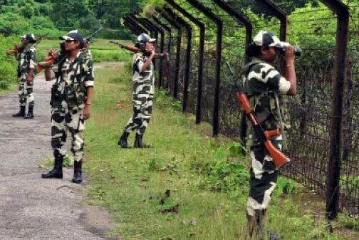 অপহরণের হুমকি বাংলাদেশে, হিন্দু নাবালিকা পালিয়ে ভারতে