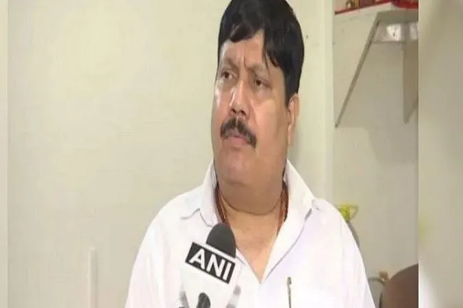 বাংলাদেশি আইনজীবী রবীন্দ্র ঘোষের সাহসিকতার প্রশংসা বিজেপি নেতার