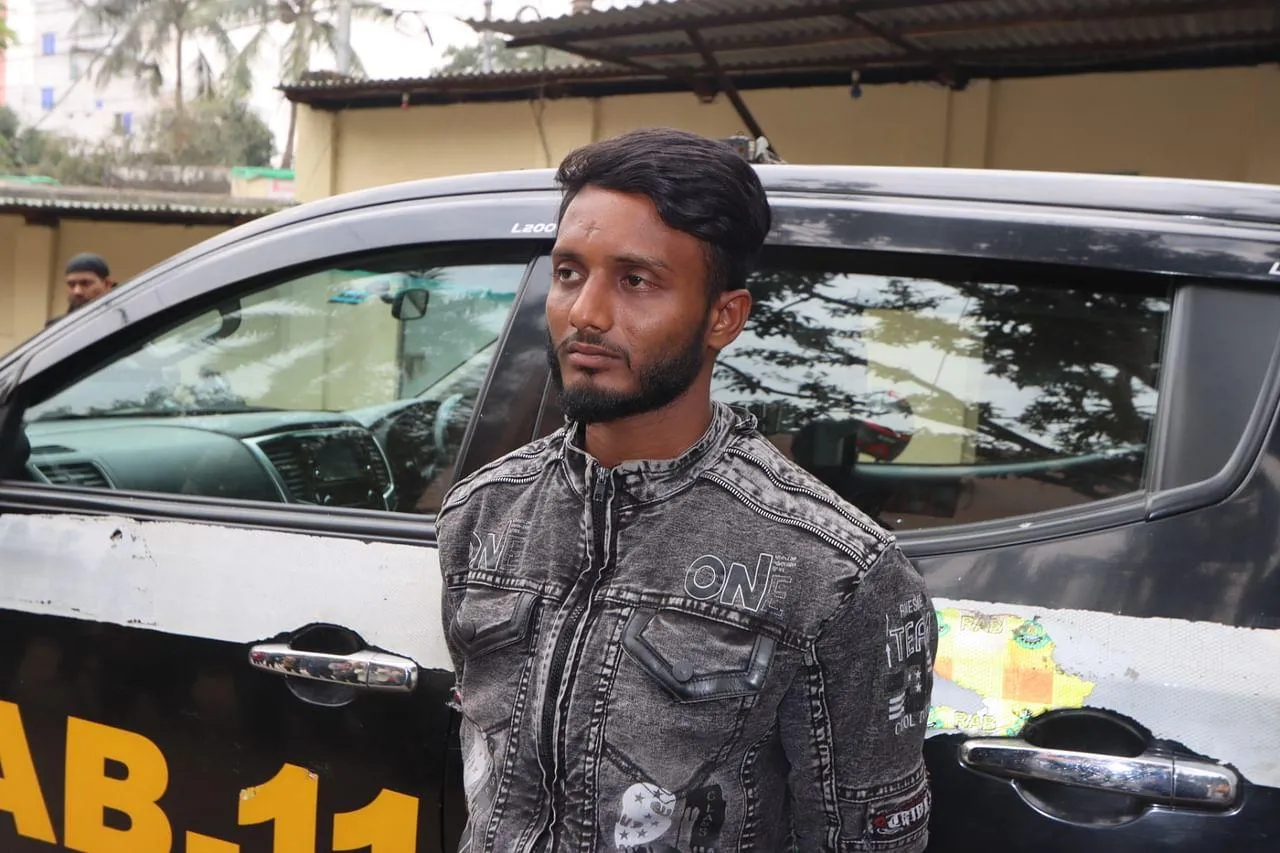 [আষাঢ়ে গল্প] মেঘনায় সারবাহী জাহাজে সাত খুন