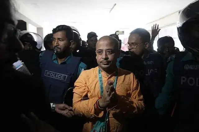 চিন্ময় কৃষ্ণের মুক্তি চেয়ে হিন্দু বৌদ্ধ খ্রিস্টান ঐক্য পরিষদের বিবৃতি