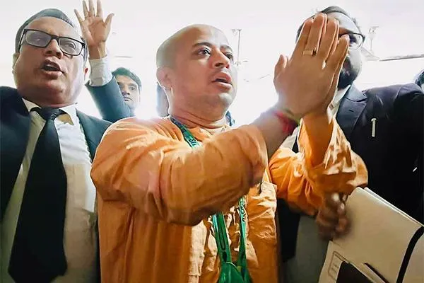 সাবেক ইসকন সন্ন্যাসীের পক্ষে সুপ্রিম কোর্টের ১১ আইনজীবী